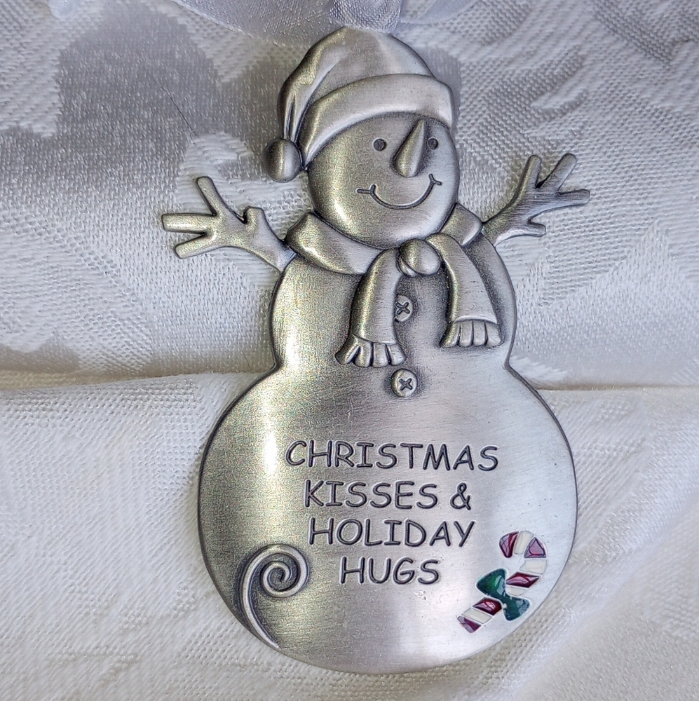 Christmas Kisses And Holiday Hugs Pewter SNOWMAN ORNAMENT Ganz 3in